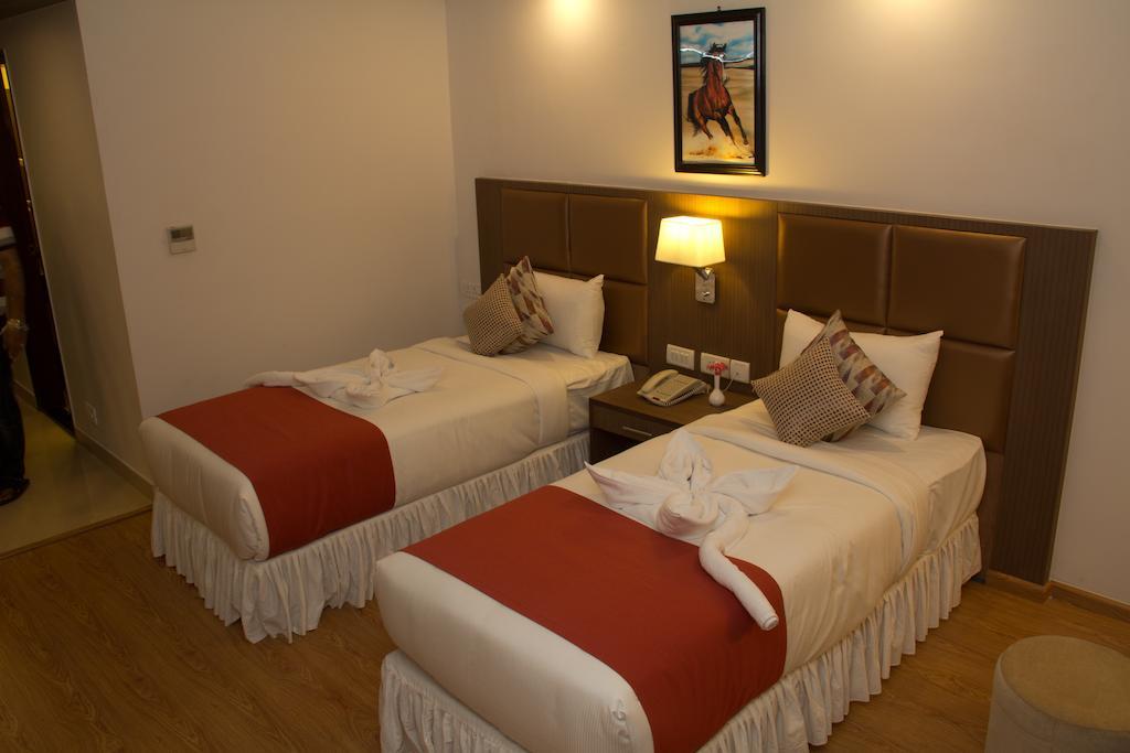 The Atrium Boutique Hotel Майсур Номер фото