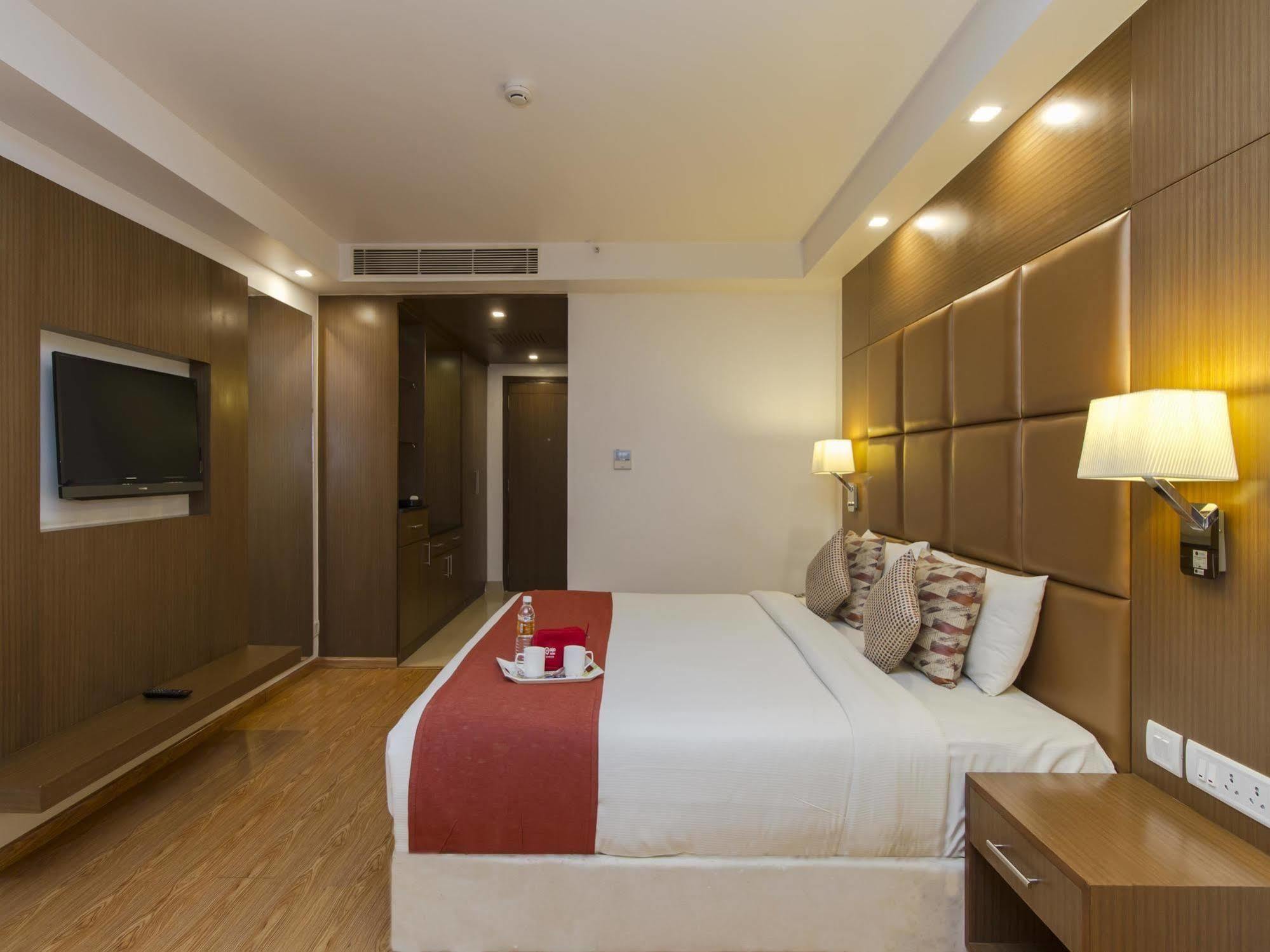 The Atrium Boutique Hotel Майсур Экстерьер фото